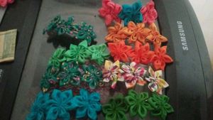 Embellished Hair Clips Set