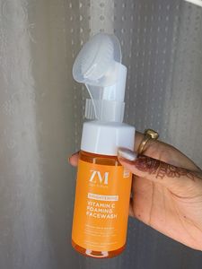 Zayn &amp; Myza Vitamin C Brightening Face Wash