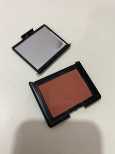 NARS Blush Compact shade - Shading brown