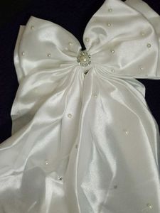 combo of 2 White and maroon- Embellished bow hairc