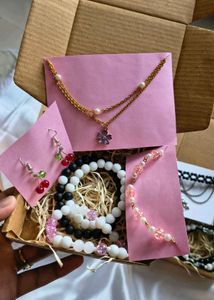 Valentine Jewellery Gift Hamper – Cute &amp; Minimal S