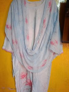 Light Blue Floral Kurta Set Dupatta damege