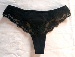 Black Lace Trim Thong Panty 🖤