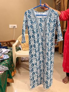 Blue &amp; White Printed Kurta Set