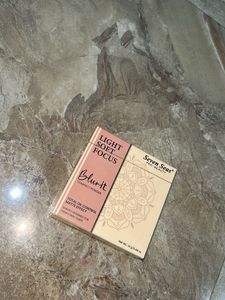 Seven Seas Blur it Compact Powder