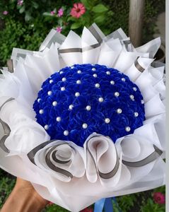 bouquet , keychain, single flowe