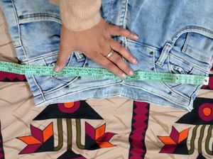 Stylish Light Wash Denim Jeans