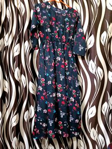 Floral Printed Round ⚫ Neck Calf length 3/4 Sleeve waist elastic attched cloth material crepe trendy womens dress