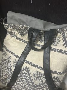 Grey White Cotton Bagpack With The Leather Shut