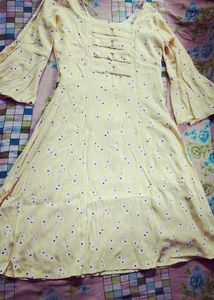 Western Gown with 3 quarter flared hands