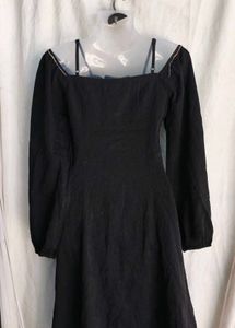 Chic Black Mini Dress with Bow Detail