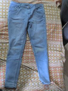 Light Wash Skinny Jeans