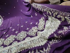 Purple saree with unique and beautiful pattern 💜