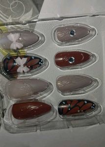Press-On Butterfly Nails