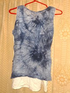 Blue Tie-Dye Sleeveless Kurta with Lace