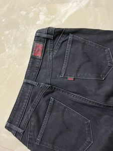 Levis Classic Black Skinny Jeans