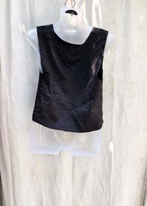 74209. Chic Black Sleeveless Vest
