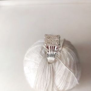 Man's 925 Hallmark Silver Casting Ring