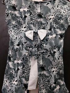 Stylish Floral Print grey colour Top