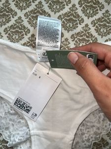 H&amp;M White Lace Trim Briefs