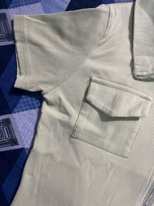 Zip-up Pocketed Cropped Top