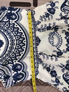 Chic Navy &amp; White Floral Dress