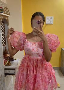 Chic Pink Floral Puff Sleeve Dress only wear once
