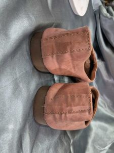 Stylish Peach Flat Sandals