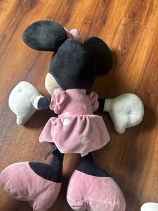 Set of mickey and mini mouse