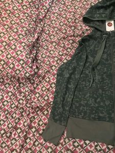 Stylish Camo Zip-Up Hoodie