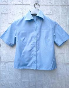 New with tag Light Blue Short Sleeve Shirt