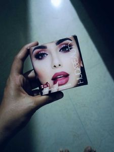 Huda Beauty 2 in 1 Compact & Concealer