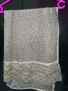 Elegant Grey Leopard Print Scarf