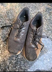 Comfortable Black Sneakers