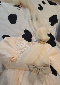 beautiful shoulder scarf gown🎀❤️🦋