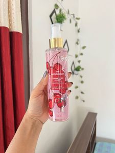 Nykaa Wanderlust Sugar Plum Cherry Body Mist
