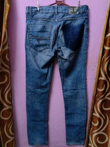 Stylish Blue Distressed Denim Jeans