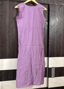 Lavender Embroidered Sleeveless Kurta