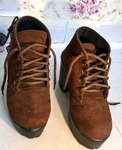 Pretty Boots New