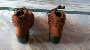 Cute Brown Ankle Boots with Fur
