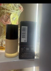 Giorgio Armani Designer Glow Foundation