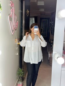 Classic White Button-Up Shirt check deta