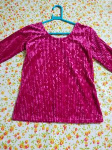 Dark Pink Shinny Velvet Tops...Used Twice Only ..It Is In Very Condition..Must Grab It .. Stretchable..Made In Thailand