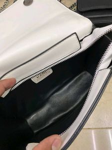 KARL LAGEREFELD 10A QUALITY FINISHING SLINGBAG*