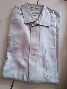 Men's Classic Button-Down Shirt(new)
