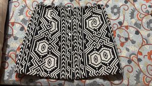 Geometric Print Mini Skirt