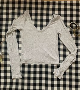 Gray Long Sleeve V-Neck Top