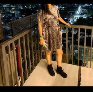 Sale!!!forever 21 velvet 👗