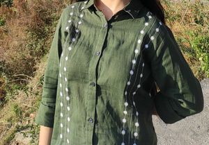 S green shirt breathable fabric