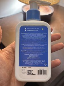 The Derma Co 2% Niacinamide Gentle Cleanser
